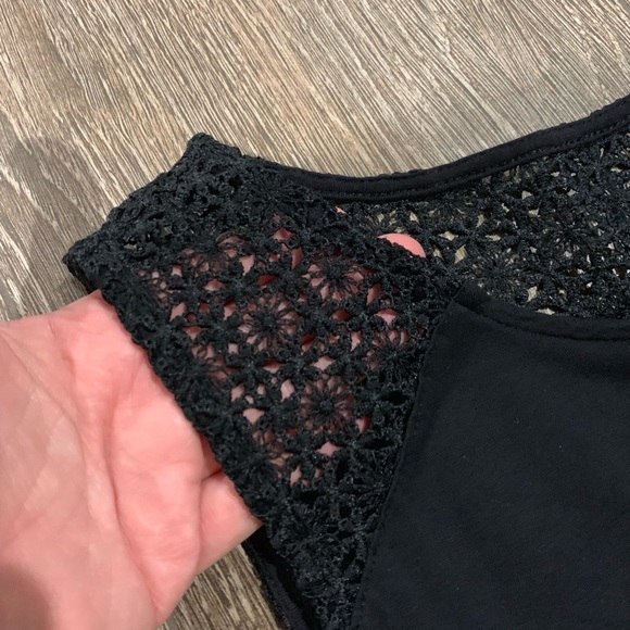 Old Navy Tank with Gorgeous Details! - Size XXL - Picture 3 of 3